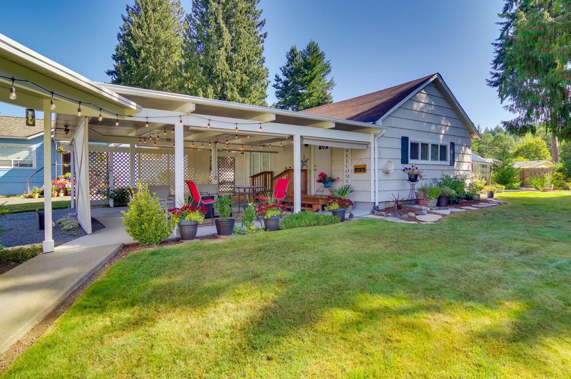 Charming Updated Retreat Walk To Lake Stevens! Экстерьер фото