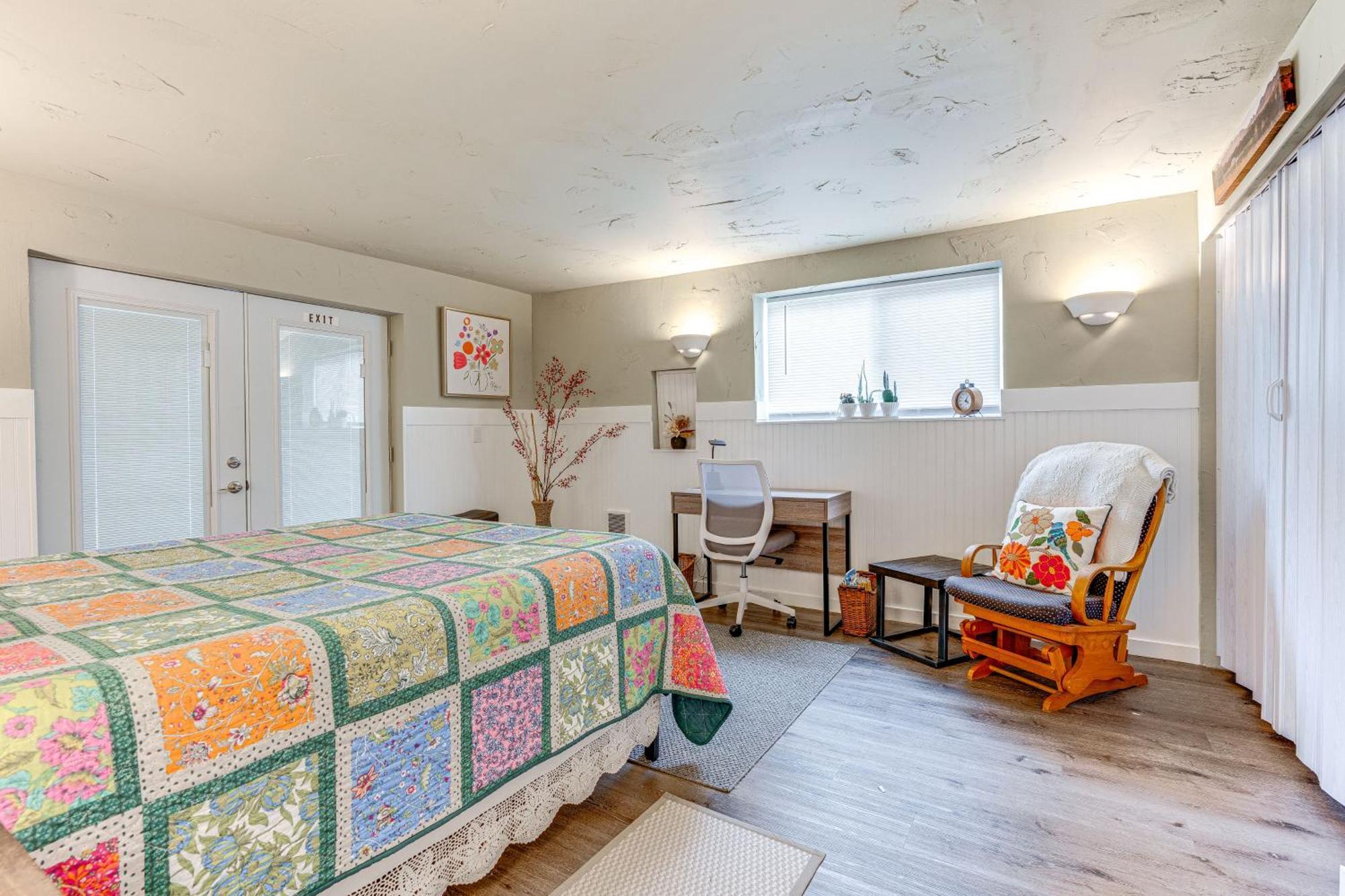 Charming Updated Retreat Walk To Lake Stevens! Экстерьер фото